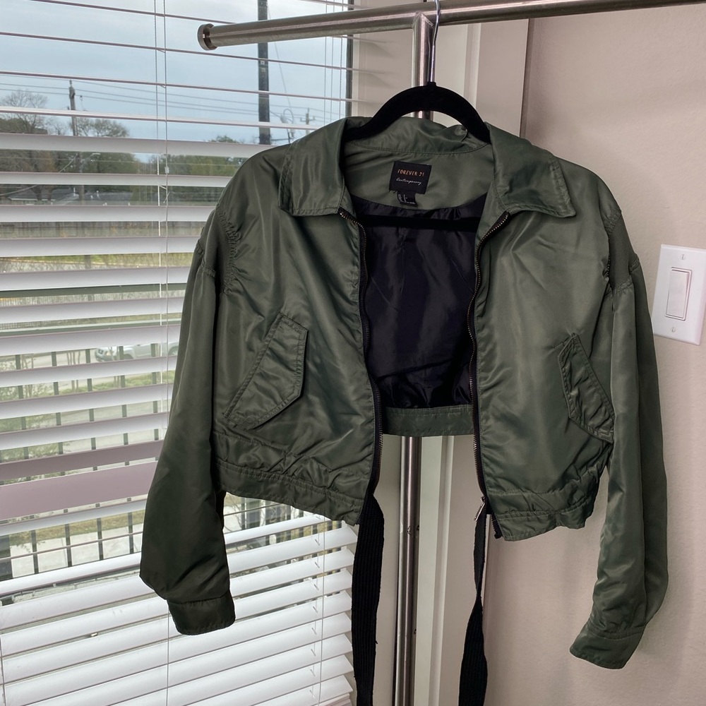 Green F21 cropped zip up bomber jacket